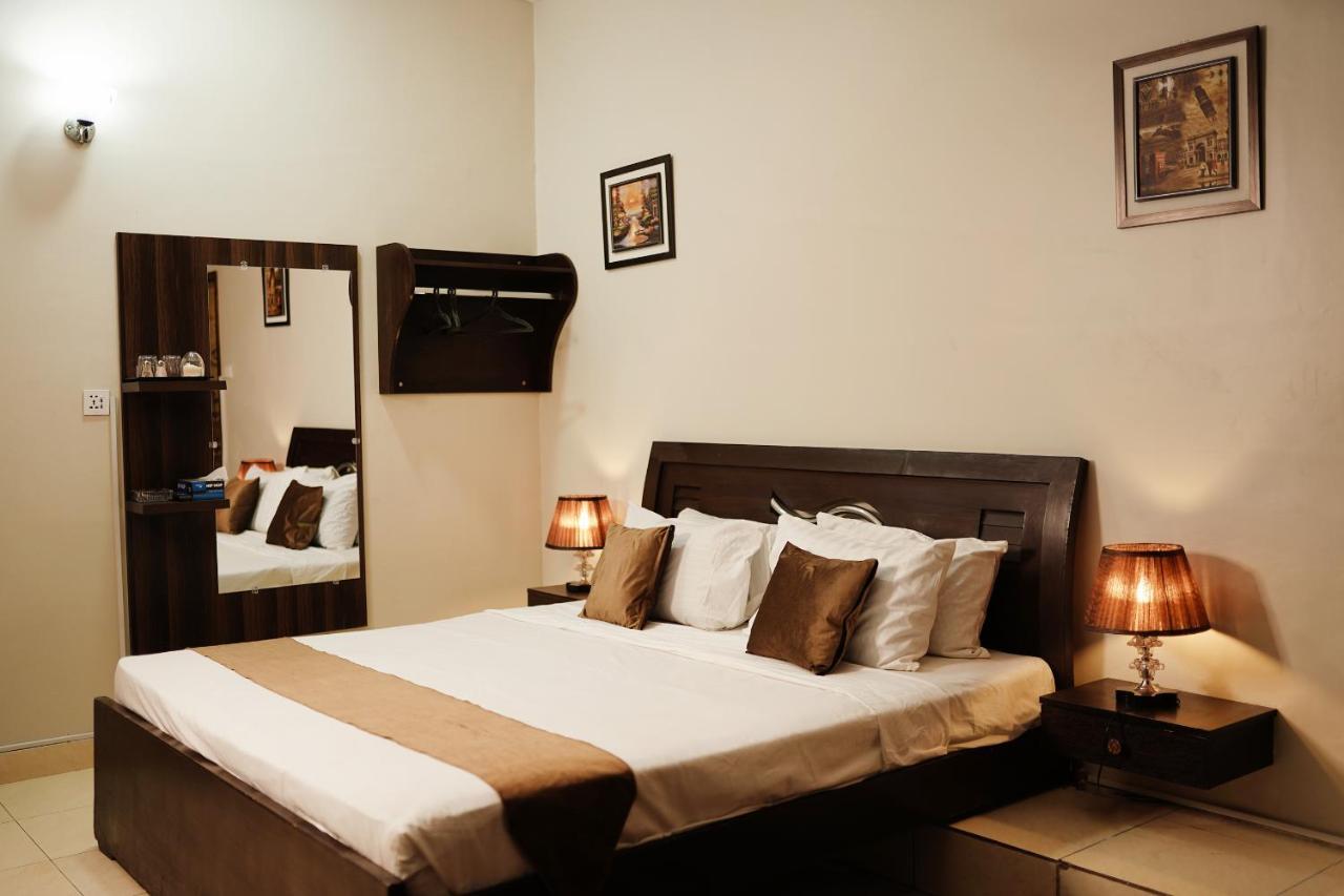 Diamond Lodge การาจี ภายนอก รูปภาพ