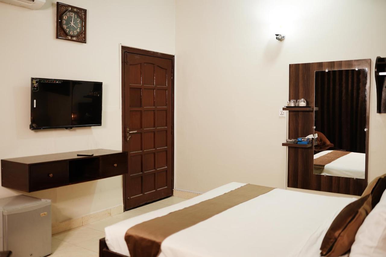 Diamond Lodge การาจี ภายนอก รูปภาพ